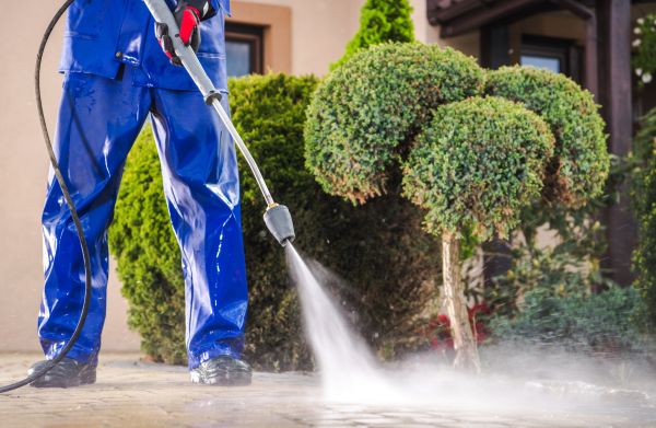 Driveway Cleaning in Sparks