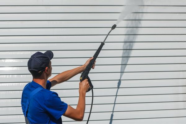 Siding Washing in Sparks