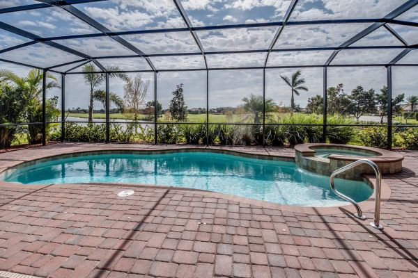 Pool Enclosure Cleaning in Sparks