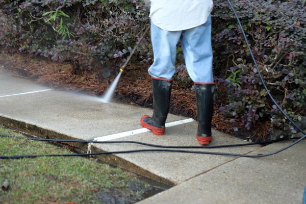Sidewalk Washing in Sparks